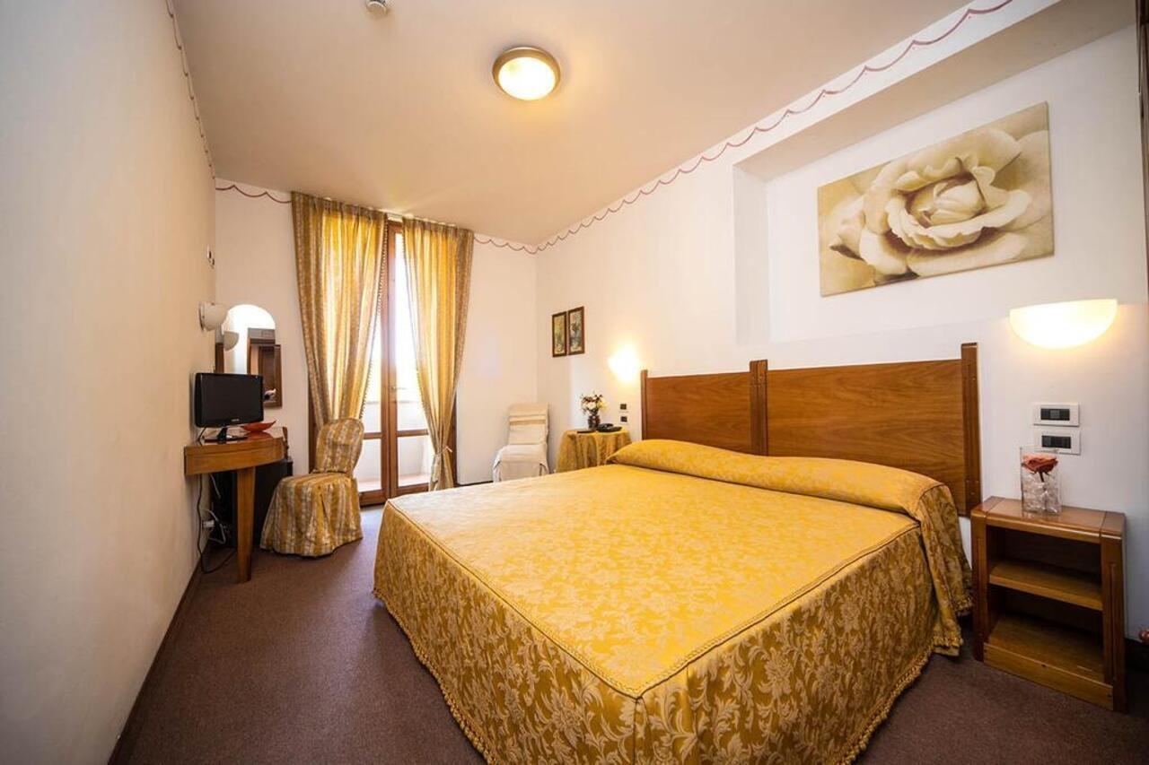 Hotel Ristorante Farneta Кортона Екстер'єр фото