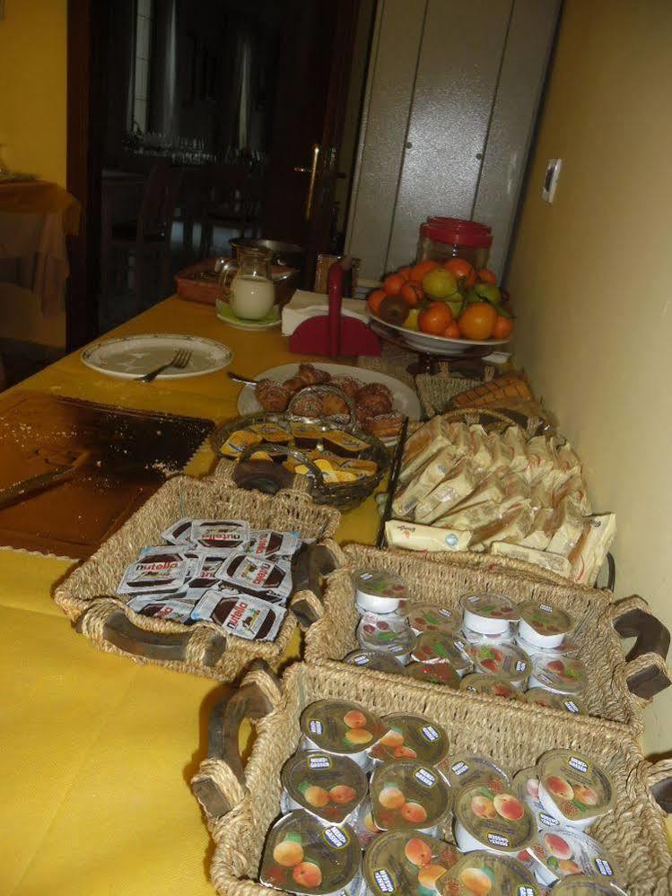 Hotel Ristorante Farneta Кортона Екстер'єр фото