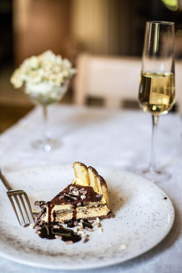 Hotel Ristorante Farneta Кортона Екстер'єр фото